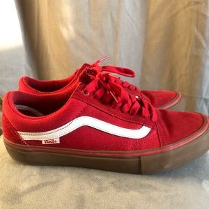 Vans Old Skool Low Red with gum sole